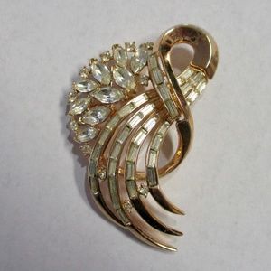 Vintage Crown Trifari Alfred Philippe Brooch